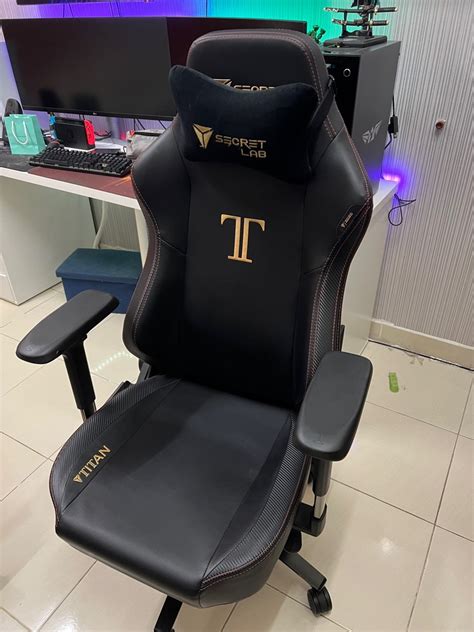 secretlab titan 2020 stealth